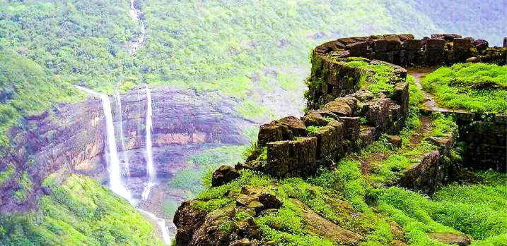 Rajmachi Trek, samll trek near Mumbai/Pune