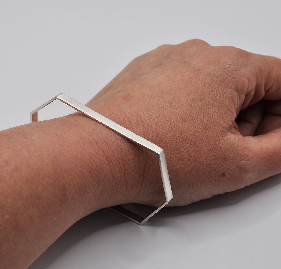 Thumbnail: Fortuna R Bangle