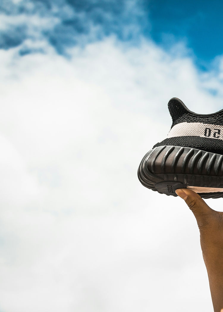 SneaksGeeks - Sneaker Recycling Pickup Los Angeles & Dallas| Free Pickups