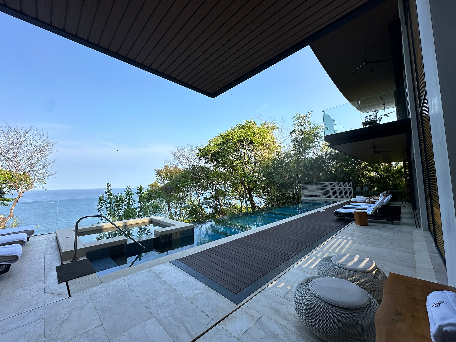 Negative edge pool with ocean view at Four Seasons Resort