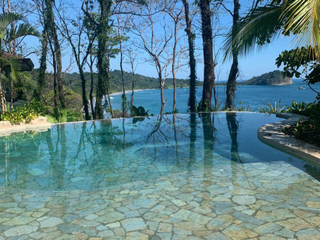 Negative edge pool overlooking the Pacific ocean in Costa Rica