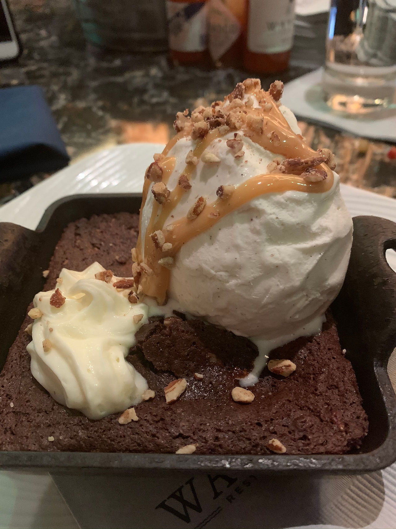 brownie with ice cream