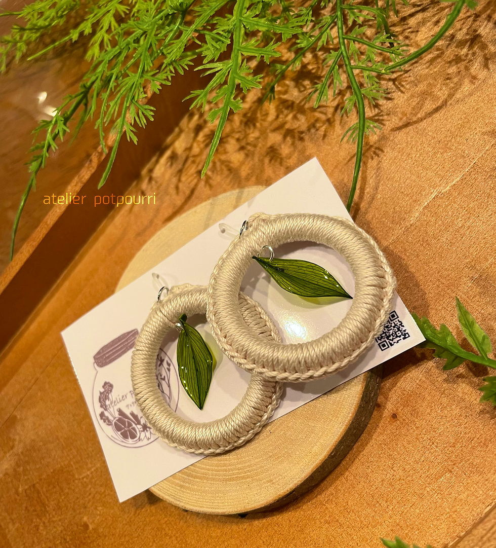 ボタニカルピアス♯1