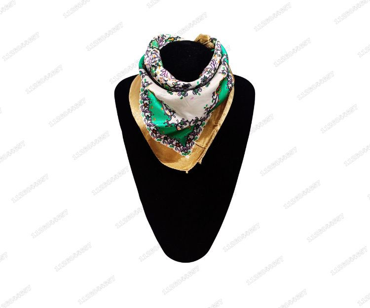 Miniatura: [CH-292-1200] PAÑUELO CON DISEÑO 50 X 50 CM COD.777235