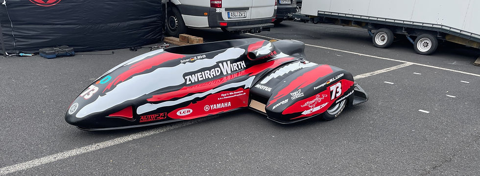 Sidecar mit Verkleidung von vorne