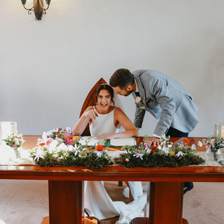 Modern and trendy meadow inspired ceremony flower decor