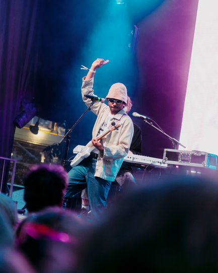 Toro Y Moi