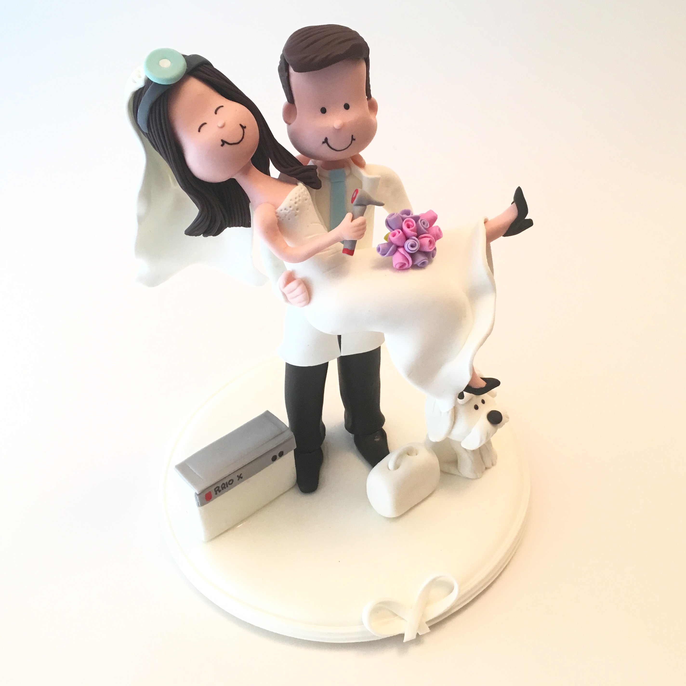 wedding-cake-topper-doctors
