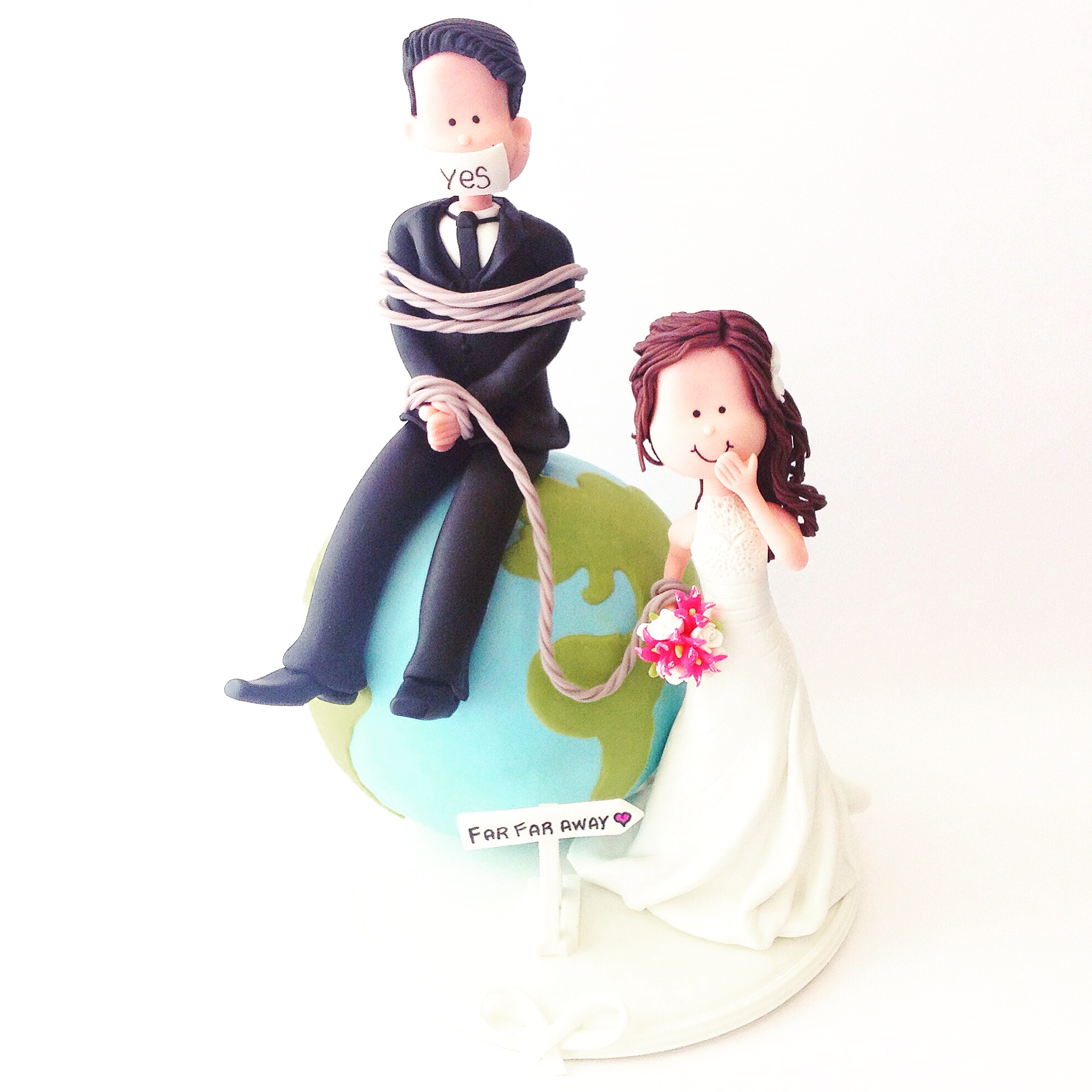 wedding-cake-topper-globe-funny
