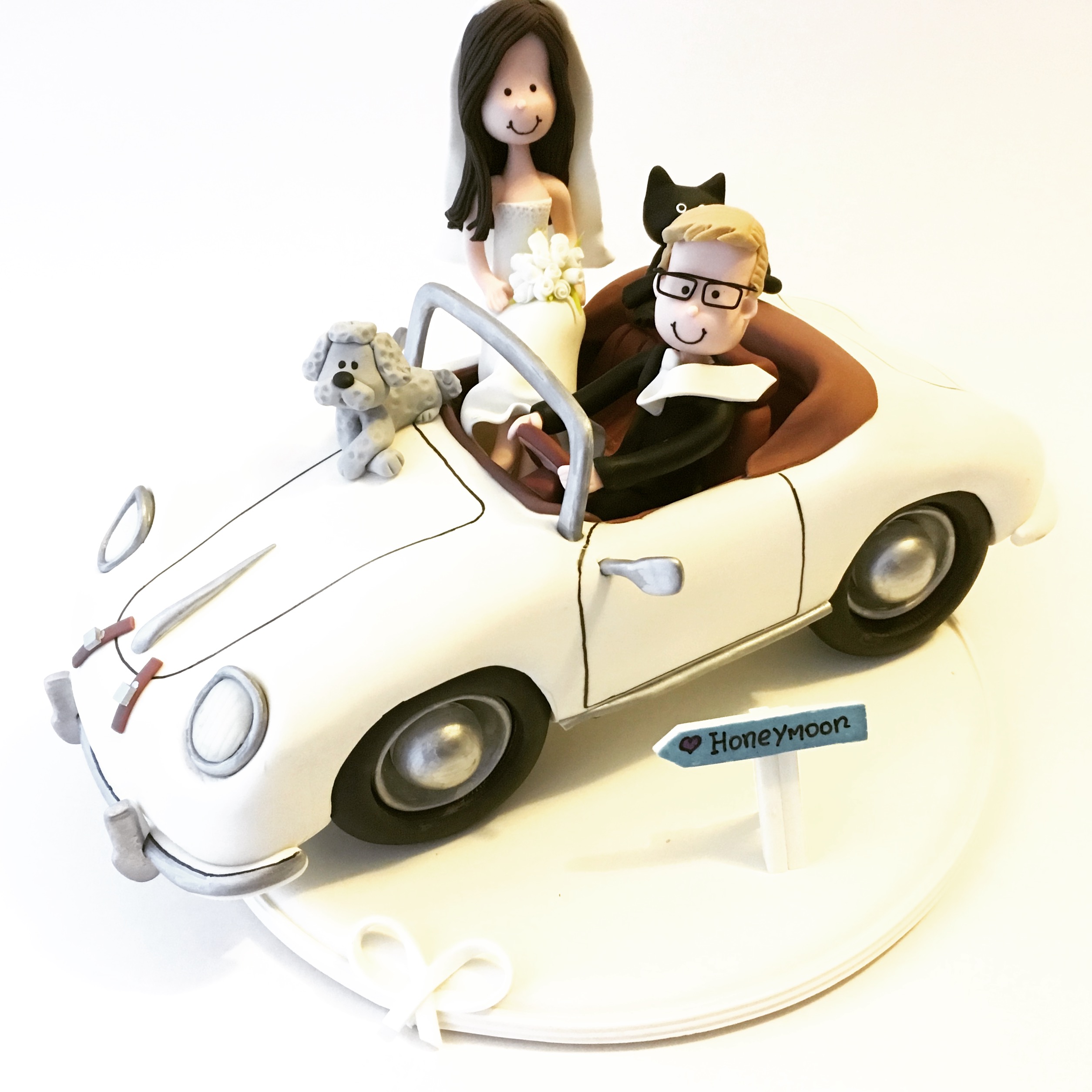 Old porsche wedding cake topper