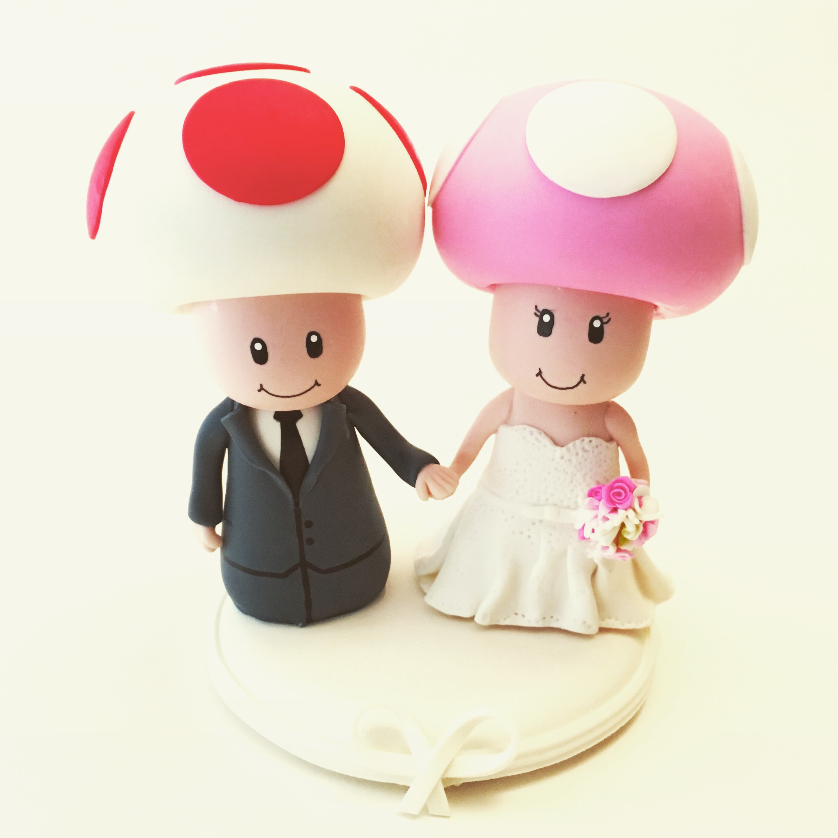 wedding cake topper toad toadete 2