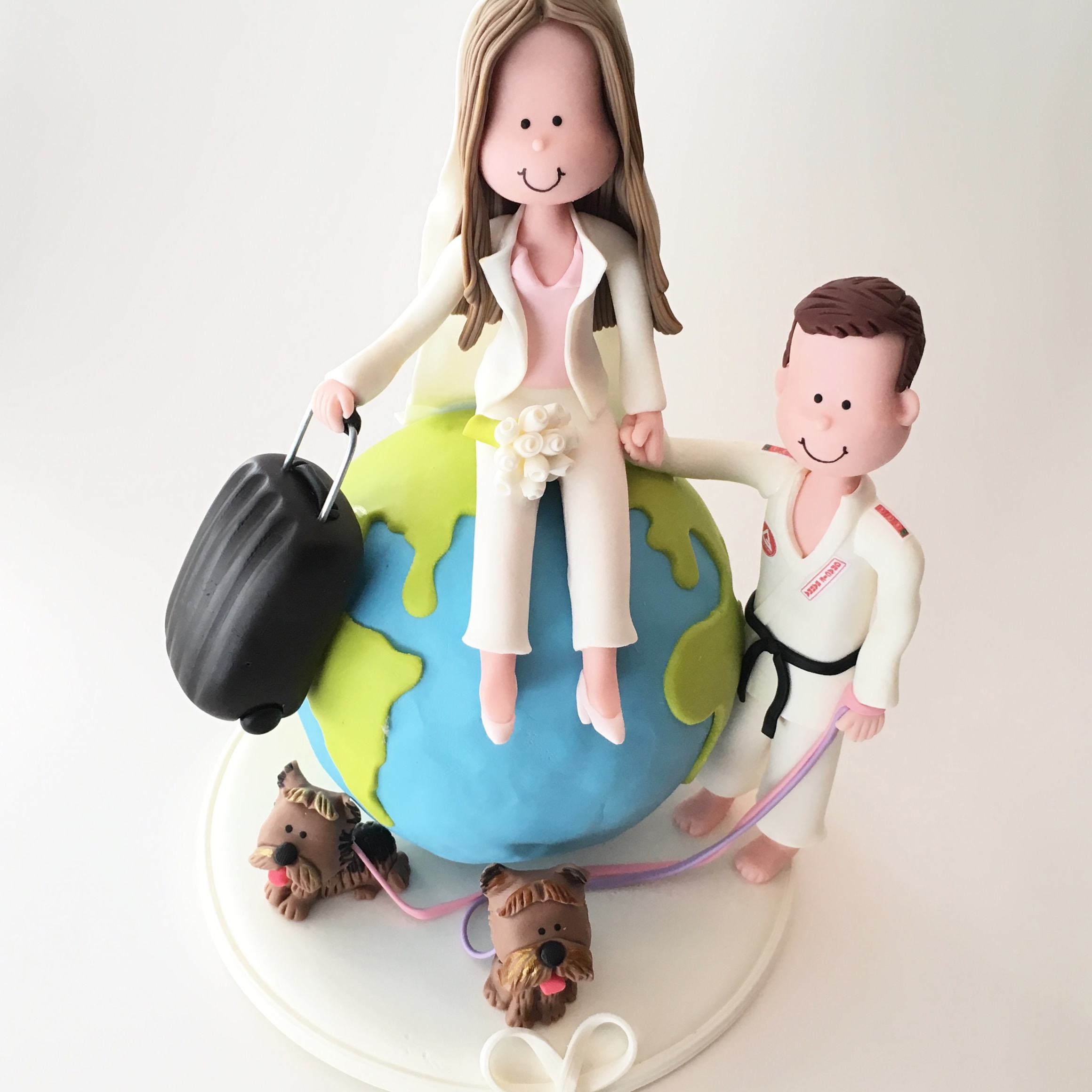 wedding-cake-topper-globe-judo-travel