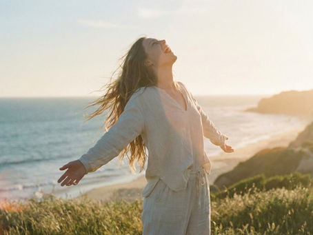 ¡Trágate el llanto! ¡Habla bajo! ¡No montes una escena!