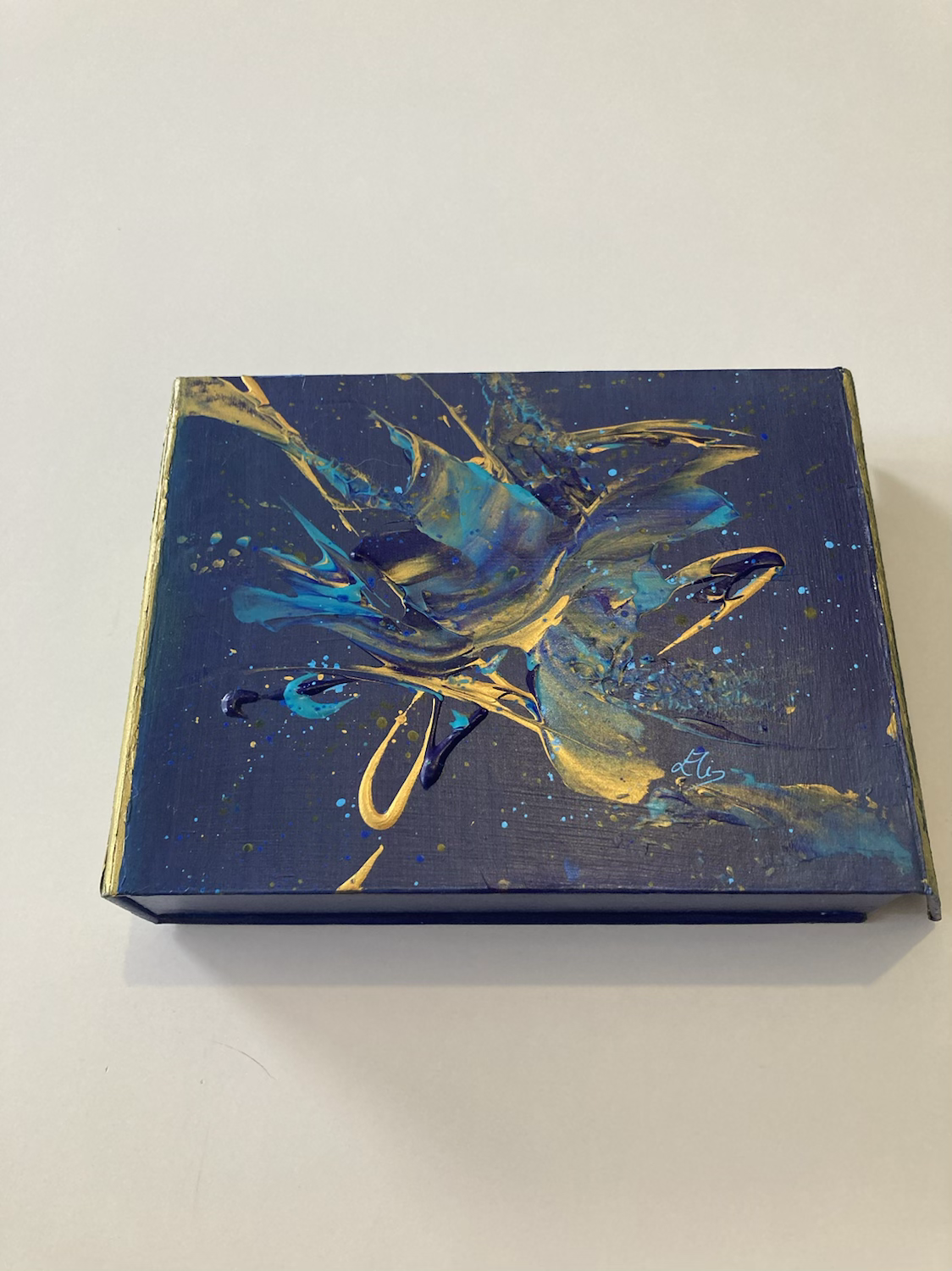 Boîte redécorée n*16