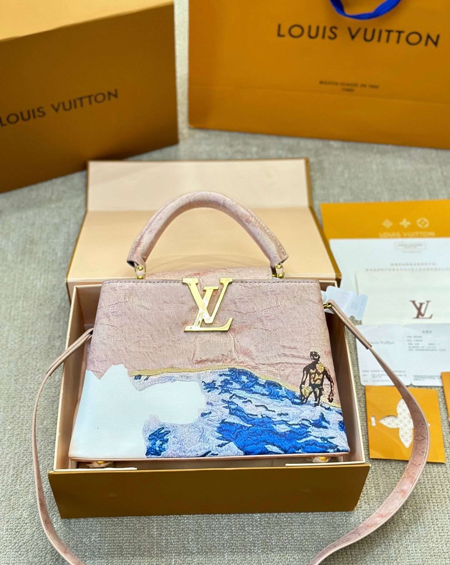 Sac Capucines Louis Vuitton