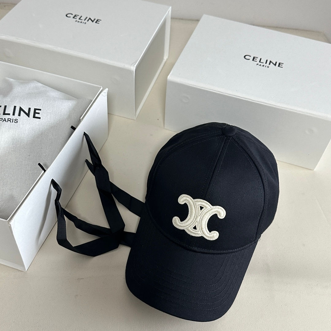 Casquette noire Céline