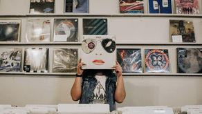La experiencia multisensorial de coleccionar vinilos