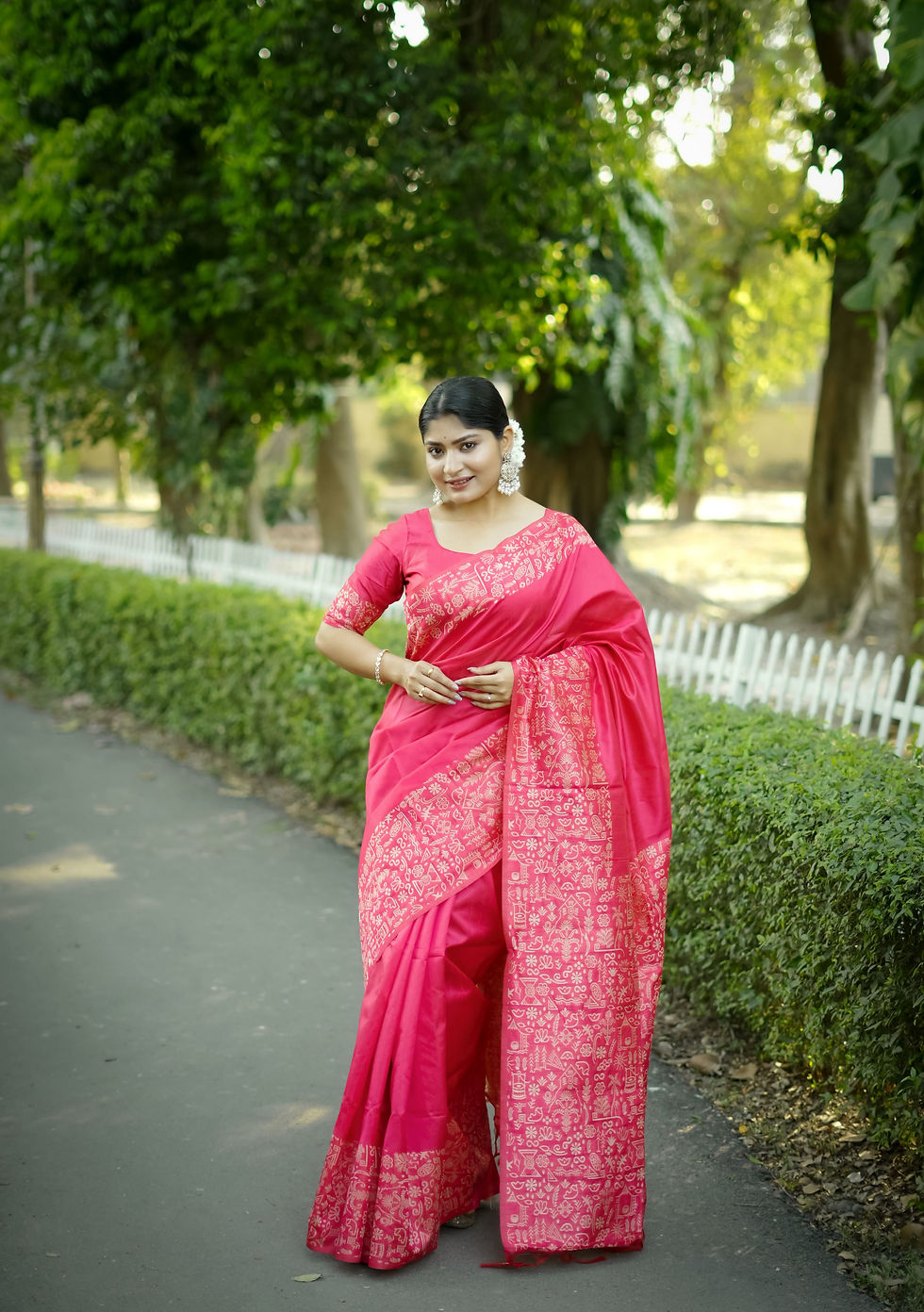 Handloom Raw Silk Saree with Woven Traditional Border and Matching Blouse