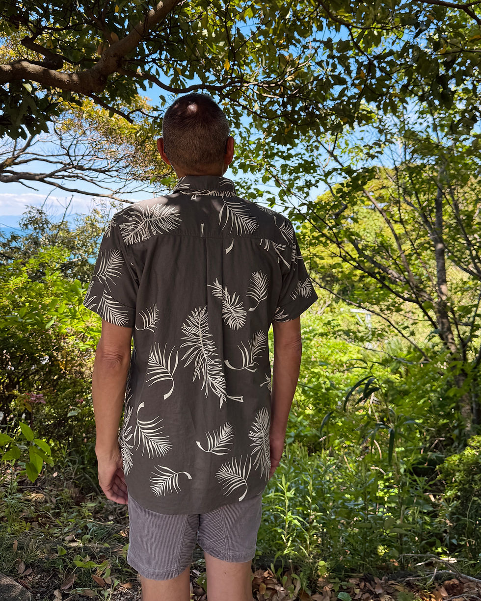 Thumbnail: Cutaway collar pullover shirt / Palm reaf print