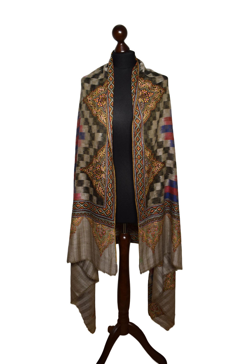 Thumbnail: Hand-Embroidered 100% Cashmere Pashmina 