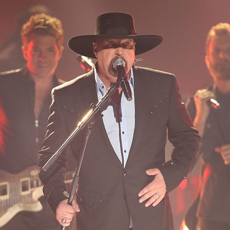 Country superstar Eddie Montgomery to perform live at Gatornationals