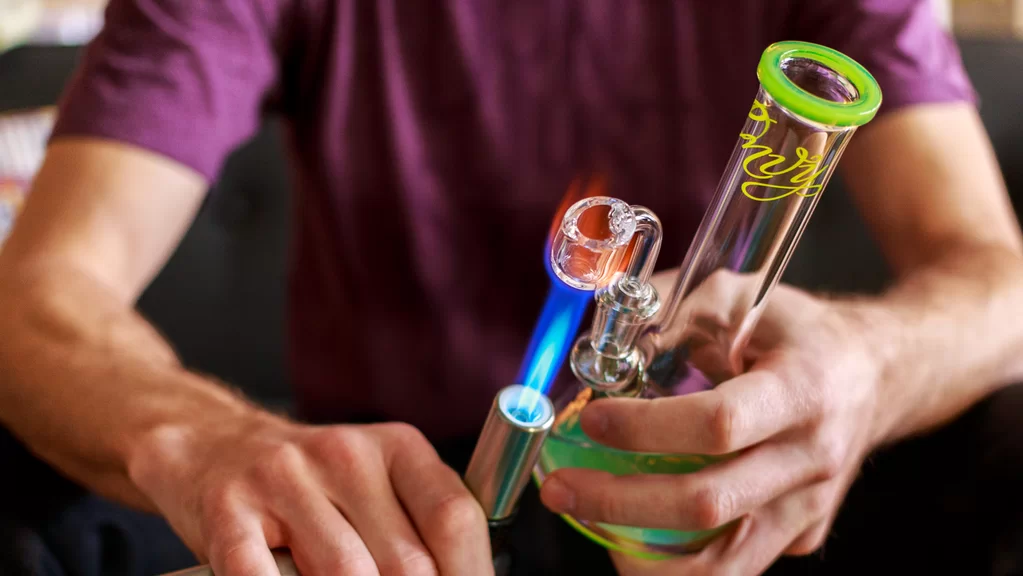 What are CBD Dabs and Why Use Them?