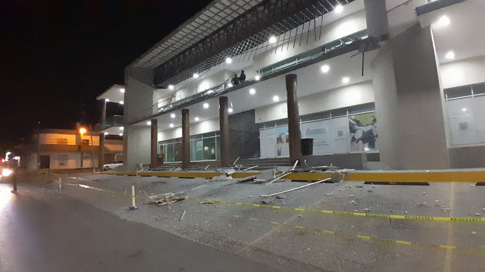 COLAPSA ESTRUCTURA DE PLAZA COMERCIAL EN REYNOSA (VIDEO)