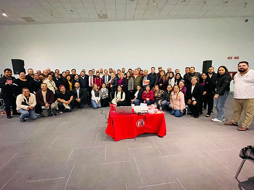 FUNCIONARIOS ESTATALES RECIBEN LA CAPACITACION "EL ARTE DE SERVIR A LOS DEMAS"