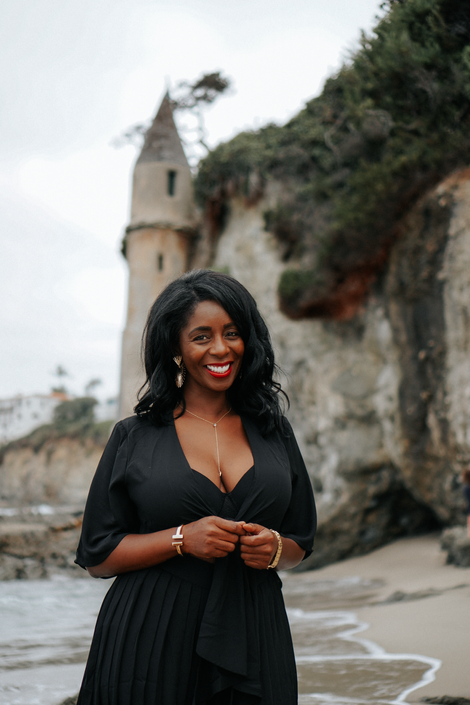 Share Allen Victoria Beach, Laguna, CA-16.PNG