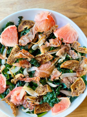 CRISPY PROSCUITTO AND KALE SALAD 