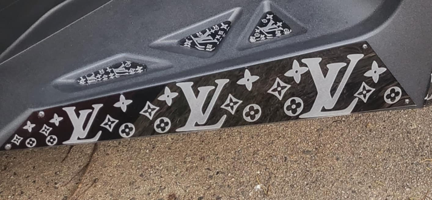 Lower Fender Accent Trim (Set of 2 Engraved)
