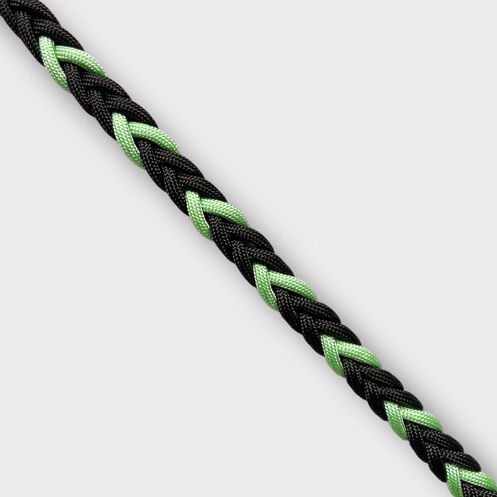 Miniaturbild: Handgemachte Paracord-Hundeleine für kleine Hunde in den Farben Grün und Schwarz. Handgemacht aus der Schweiz.