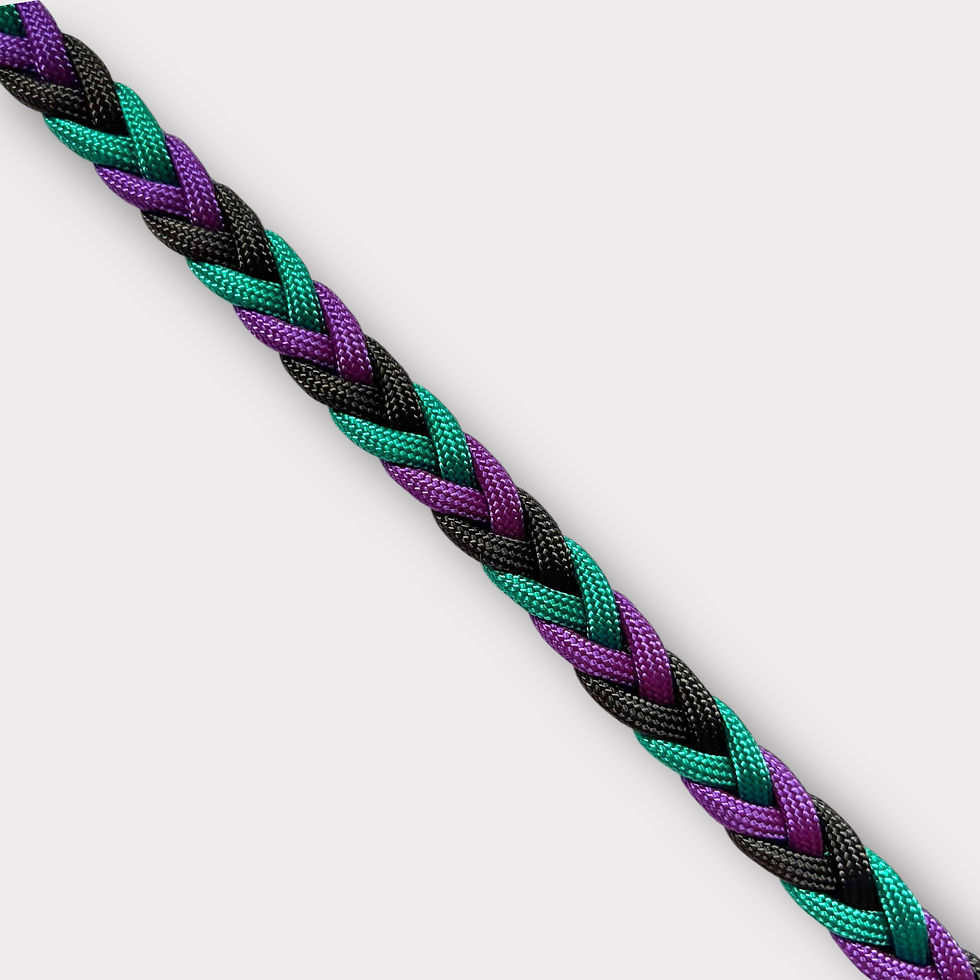 Miniaturbild: Paracord-Hundeleine für kleine Hunde. Handgemacht aus der Schweiz in den Farben Schwarz, Grün und Violett.