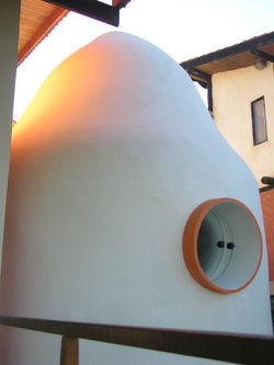 banheiro social visto de fora