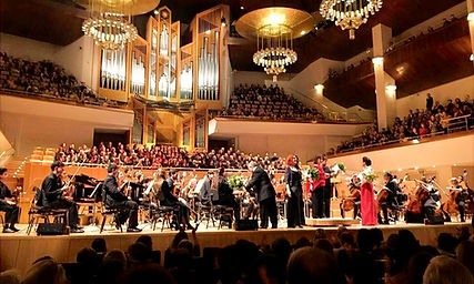 Auditorio Nacional junto a OJEM.