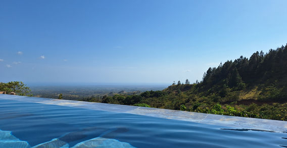 Ocean view from Infinity Pool at Finca Colibri Panama