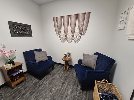 authenticlivinglondon-office.jpg
