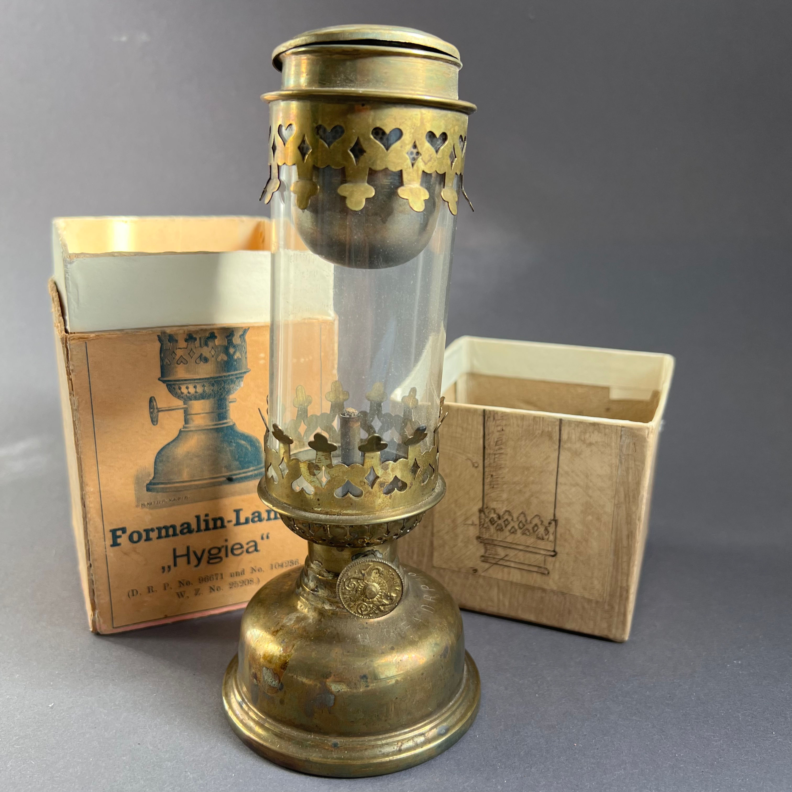 Historische Formalin-Desinfektionslampe Hygiea – Patent 1896 – Schering OVP