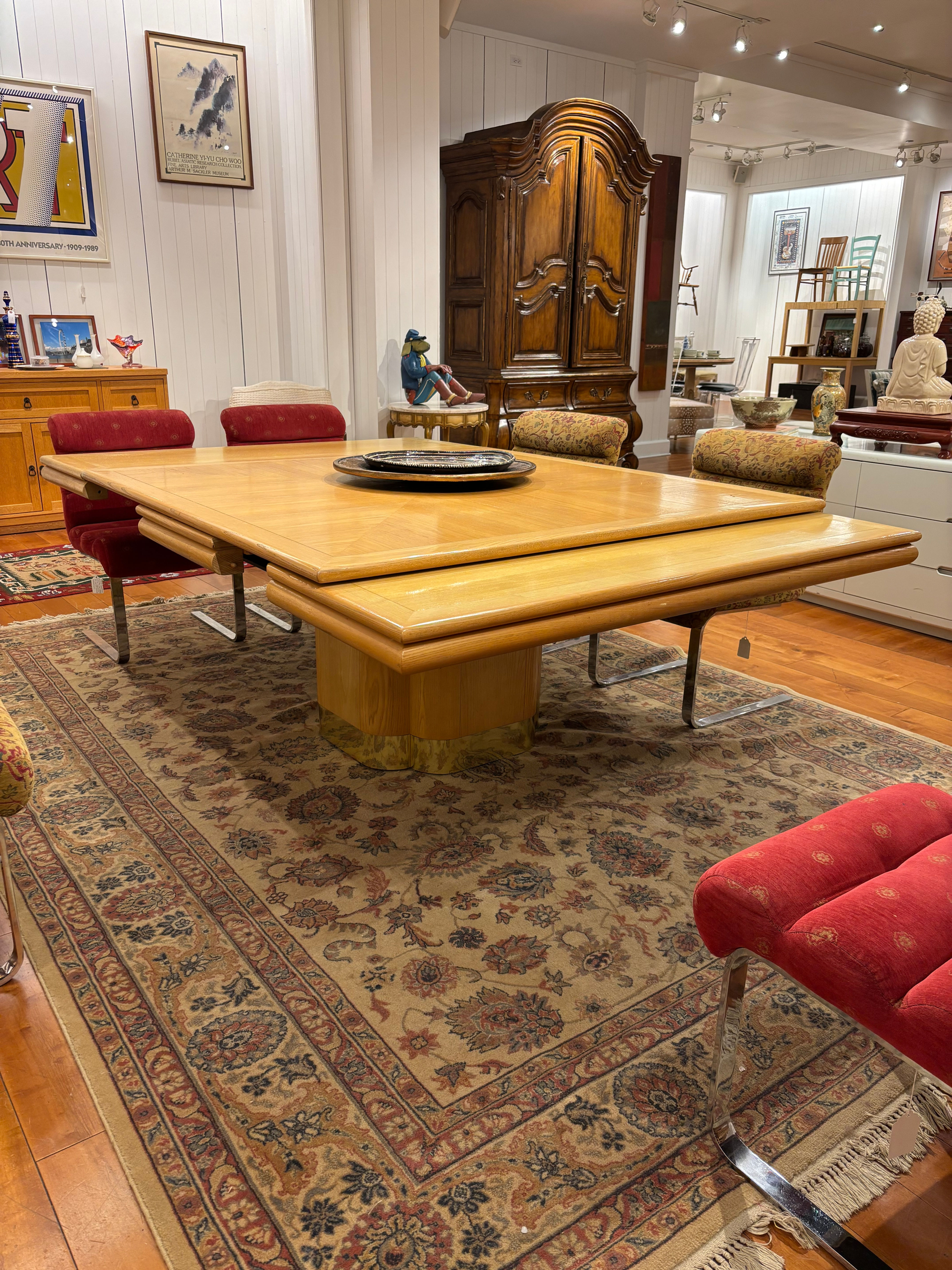 Postmodern Solid Oak Expandable Draw-Leaf Dining Table