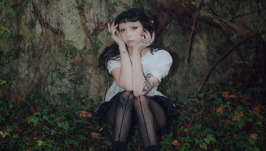 Emma Alves Press Photo 7.jpg