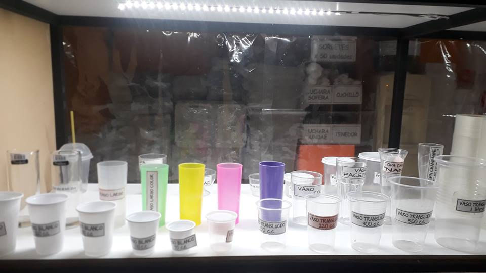 DESCARTABLES VASOS