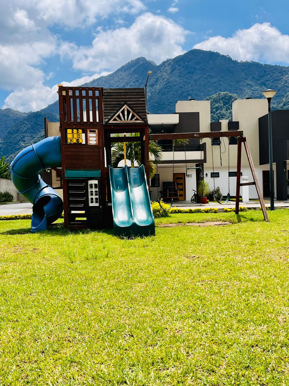 Miniatura: ULTIMA CASA. RÍO DE PLATA