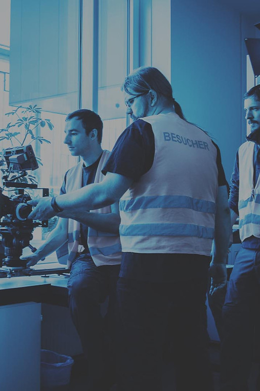 filmpro_Filmteam%20bei%20der%20Arbeit_ed