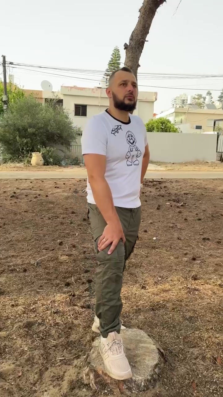 תמונה ממוזערת: Modern 'Mario' T-shirt with an Exclusive Design
