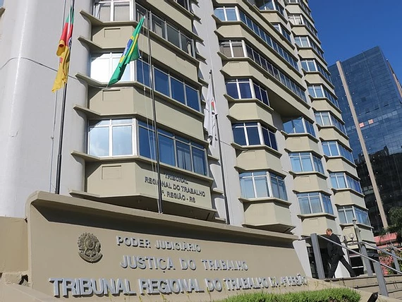 Trabalho da Klafke & Grinstein Advocacia na defesa do Corretor de Imóveis é notícia de capa