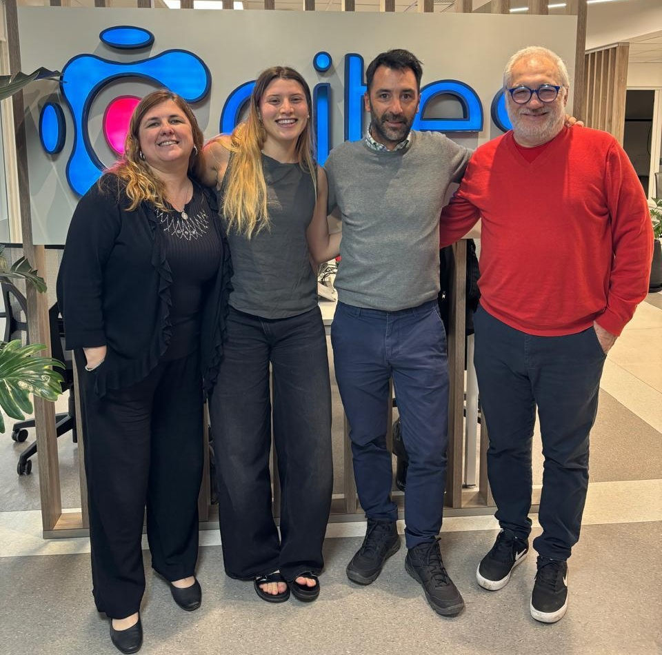 Amnova Team: Daniela Olea, Pilar Ferrer, Mariano Berra and Alejandro Berra.