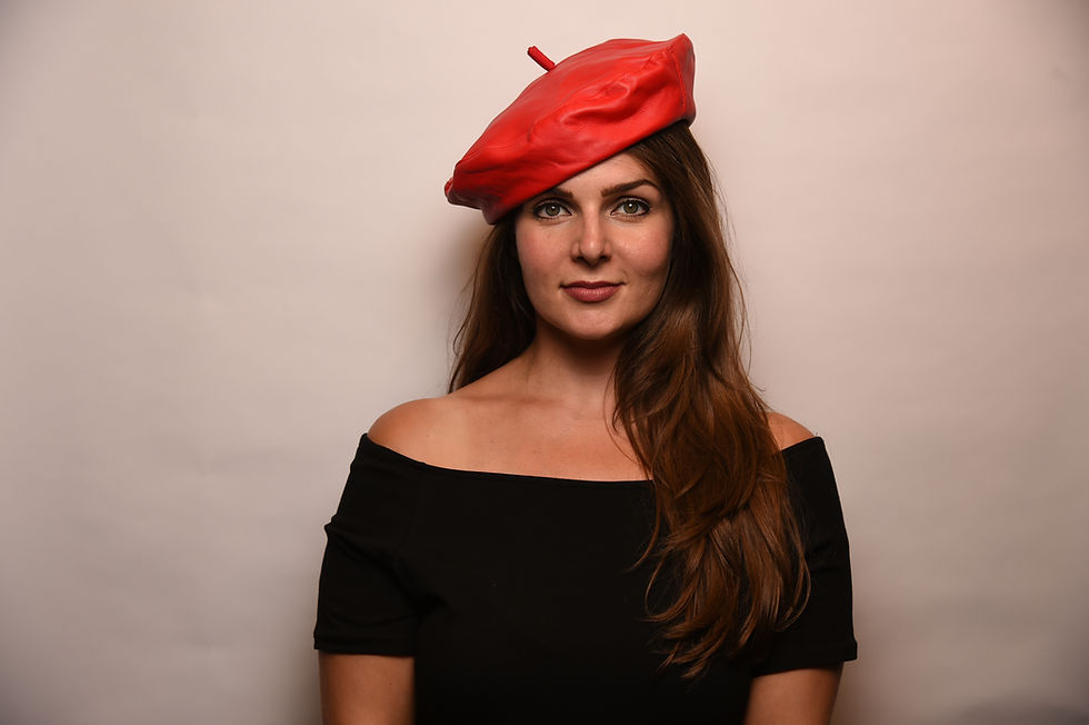 Thumbnail: Beret L