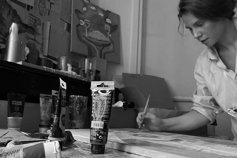 Emerging contemporary artist based in Paris, France.