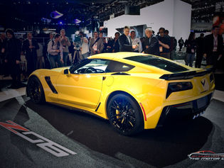 PHOTOS: New 2014 Corvette ZO6 Photo Added