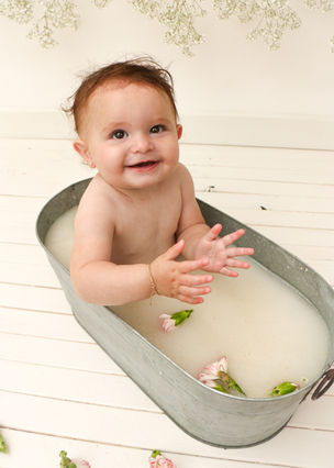 Ruthie Cohen Photography. Photograph taken in Jerusalem, Israel. Family portrait Photography in Jerusalem